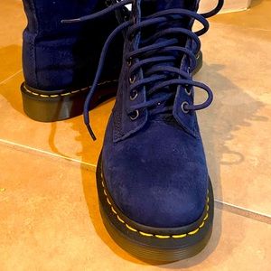 Women Dr Marten 1460 suede surface leather boot. Royal blue.